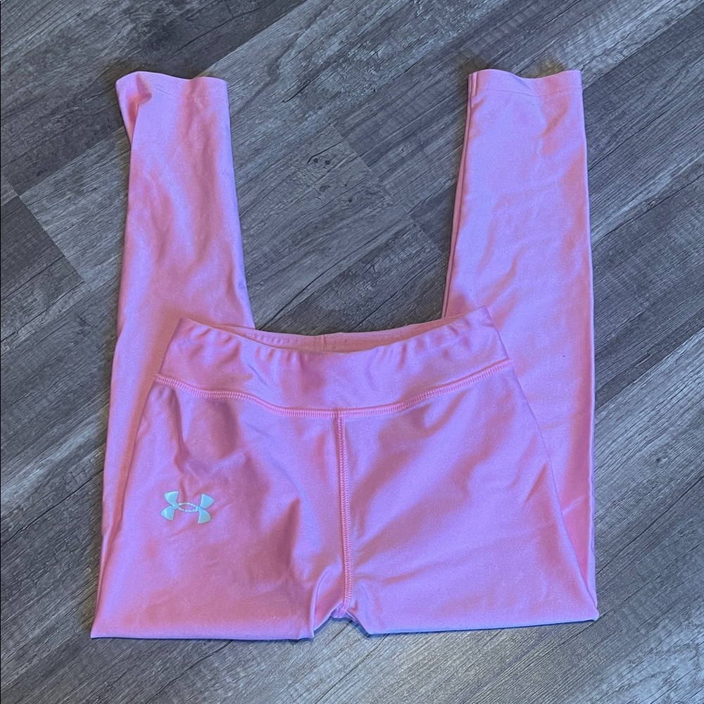 Light pink Under Armour girls capri athletic pants 6X